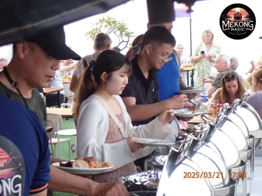 Phnom Penh: Sunset Cruise with Unlimited Beers & BBQ Buffet - Quick points to know before you book