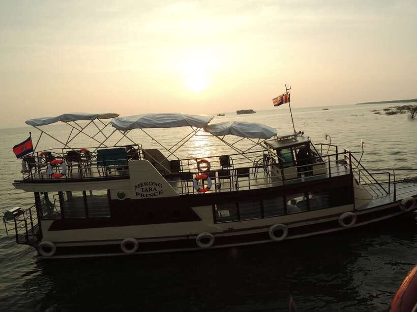 Phnom Penh to Siem Reap cruise/land tour (one way) - Boarding the Mekong Tara Prince or Tonle Sap Tara