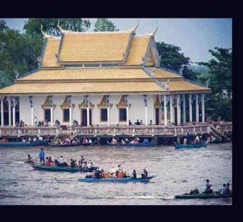 Phnom Penh to Siem Reap cruise/land tour (one way) - The Srey Oun Silver Workshop Stop
