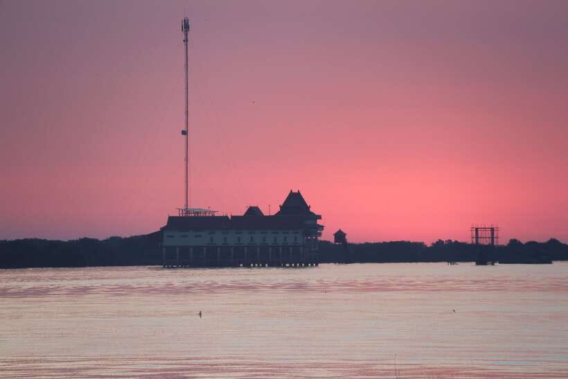 Phnom Penh to Siem Reap cruise/land tour (one way) - Is $199 a Fair Price?