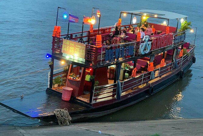 Phnom Penh to Siem Reap Cruise/road tour or Siem Reap/Phnom Penh - Starting early with hotel pickup