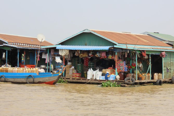 Phnom Penh to Siem Reap Cycling Tour - Kampong Chhnang and Local Handicrafts
