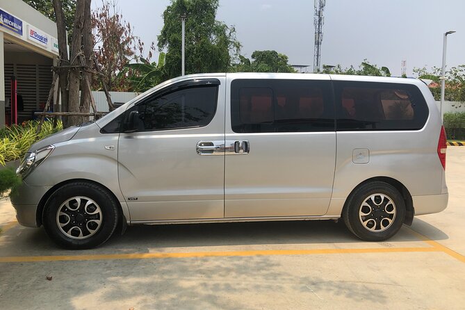 Phnom Penh To Siem Reap Private Transfer Mini-Van-Car - Choosing the road between Phnom Penh and Siem Reap