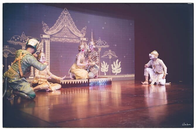 Phnom Penh Unique Classical Dance Show Every Saturday &Sunday - Arriving at 313 Quayside
