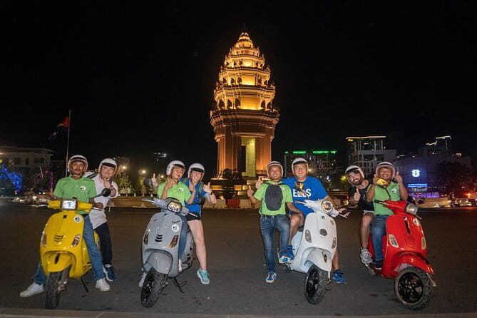 Phnom Penh Vespa City Tour and Sunset Boat with drinks - Key points about this Phnom Penh evening tour