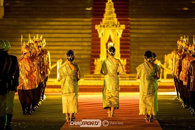 Phnom Penh Vital Discovery-Full Day Tour (Including all services) - Central Market or Russian Market for a lighter finish