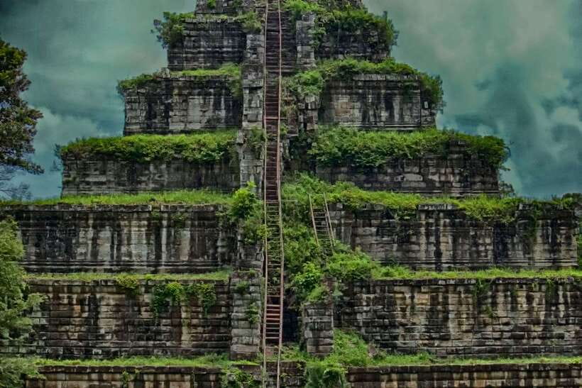 Prasat Thom, Koh Ker Group & Beng Mealea Full-Day Tour - The countryside drive: scenic, useful, and sometimes tiring