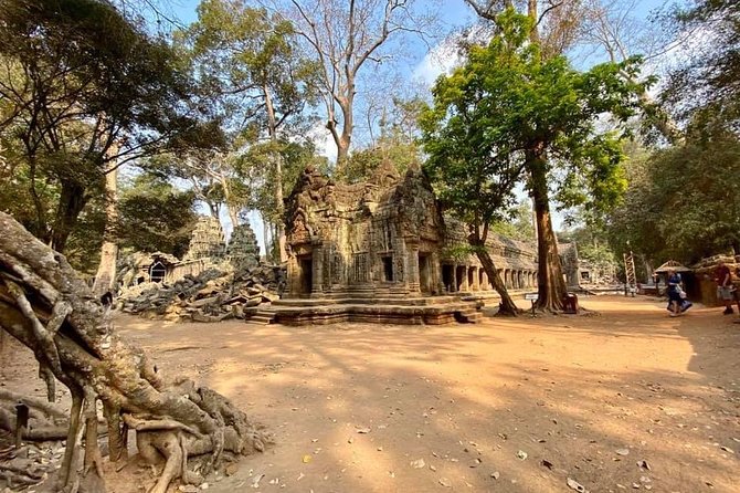Preah Khan, Ta Prohm, Bayon Off Beaten Track - Bayon Temple: one focused hour of carved faces