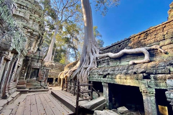 Preah Khan, Ta Prohm, Bayon Off Beaten Track - Preah Khan: two hours among long corridors