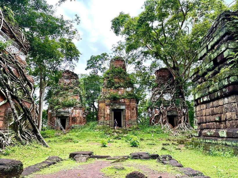 Preah Vihear: Full-Day Preah Vihear and Koh Ker Temple Tour - The early pickup and the countryside drive