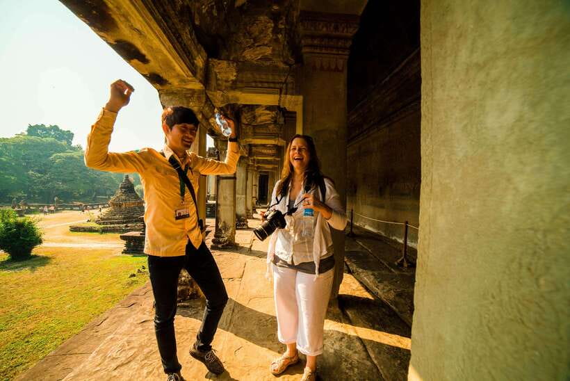 Private Angkor Sunrise, Guide Breakfast and Tuktuk included - Key points at a glance
