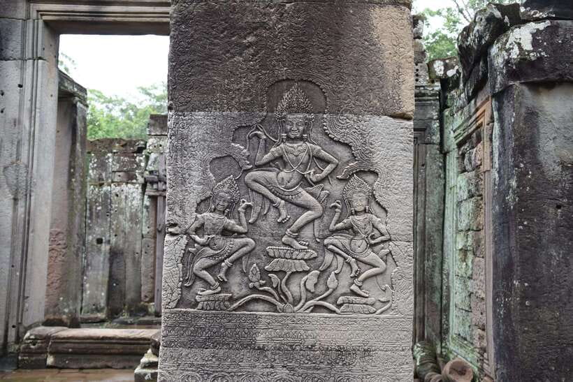 Private Angkor Sunrise, Guide Breakfast and Tuktuk included - Bayon and Angkor Thom bring the grand finale