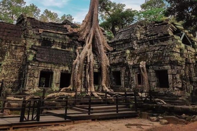Private Angkor Wat Day Tour with Pre Rup Temple Sunset - Why this one-day Angkor route works