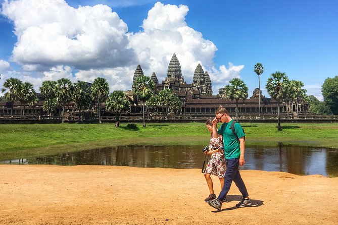 Private: Angkor Wat Full Day Guided Visit - Angkor Thom, Bayon, and Baphuon in one ancient capital