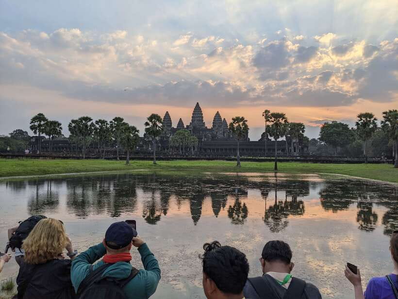 Private Angkor Wat Sunrise Small Tour - Angkor Wat at 5:00 am