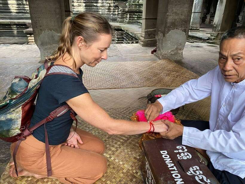 Private Angkor Wat Sunset Tour with Lunch and Snack Included - Starting in Siem Reap at 8:30
