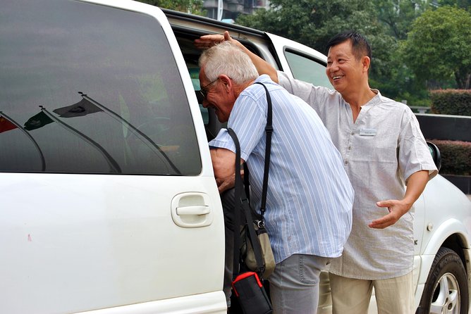 Private Arrival Transfer: Phnom Penh International Airport (PNH) to Hotel - Safety and confidence for a late arrival