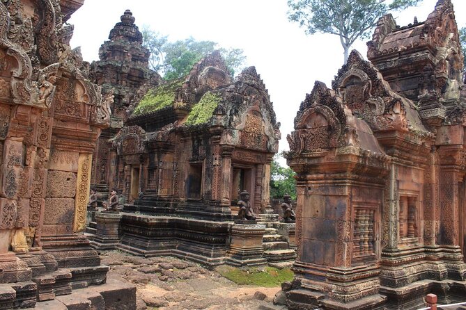 Private Banteay Srei and 4 Temples Guided Tour - Why this temple day works after Angkor Wat