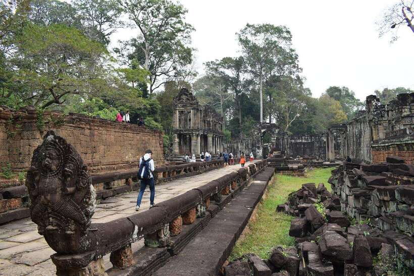 Private Banteay Srei and Grand Tour Leading by expert guide - Banteay Srei: the finest close-up carving of the day