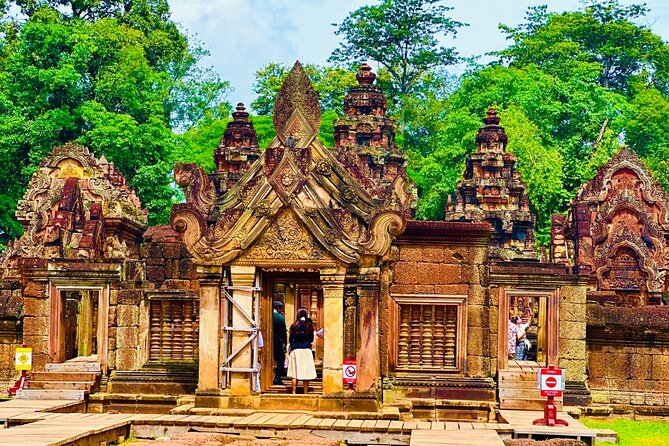 Private Banteay Srei Kbal Spean Tours and Landmine museum - A private morning beyond Siem Reap