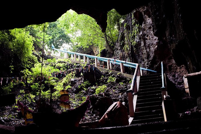 Private Battambang Full-Day Guided Tour - Starting with Lok Ta Dambong Kra Nhoung