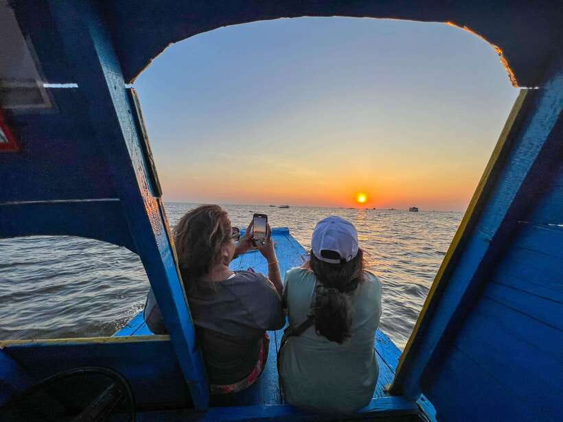 Private Beng Mealea and Floating Village Tour with Sunset - Key things to know before you book