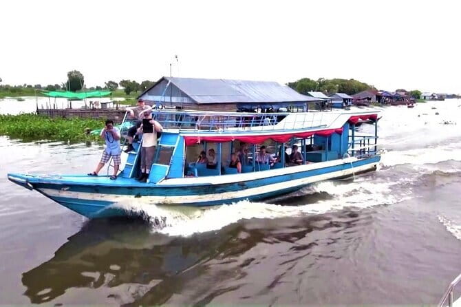 Private Boat from Battambang to Siem Reap via Tonle Sap Lake - Leaving Battambang by tuk-tuk and wooden boat