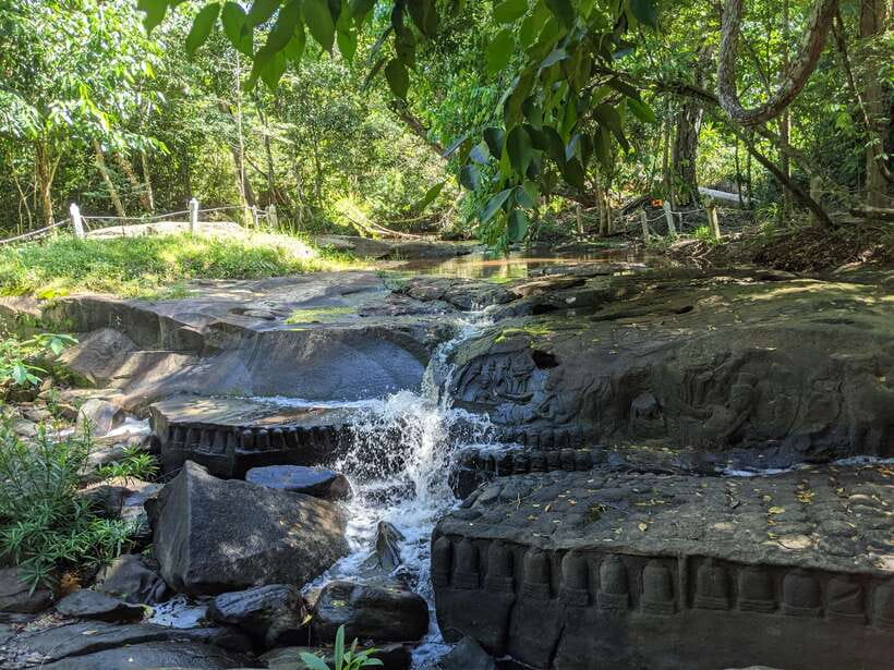Private Bonteay Srei, Kbal Spean and Beng Mealear Tour - Kbal Spean requires sturdy shoes and steady legs