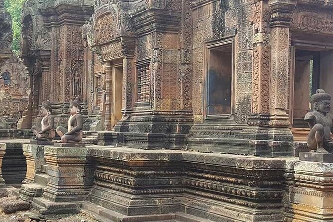 Private Day Angkor Wat Temple and Banteay Srei Temple Tour - Pre Rup offers a short look at Khmer temple design