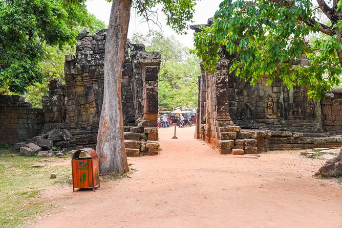 Private Full-Day Angkor Temple and Sunset Viewing with Lunch - Why a private Angkor day can be worth the cost