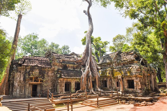 Private Full-Day Angkor Temple and Sunset Viewing with Lunch - Angkor Wat, the day’s essential centerpiece