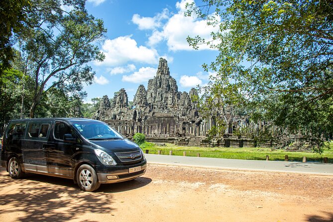 Private Guided Tour To Angkor Wat & Its Surrounding-Angkor Park - Lunch and a pause beside Srah Srang