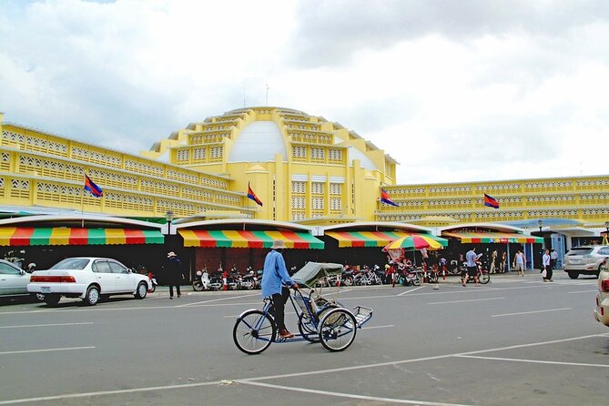 Private Half-Day Tour of Phnom Penh's Traditional Markets - Starting at Central Market and its art deco dome