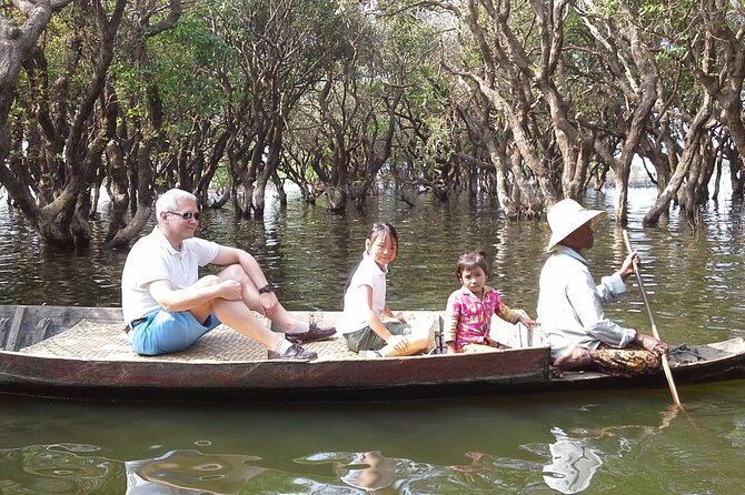 Private Half-Day Tour to Kampong Phluk Flooded Forest and Floating Villages - Floating homes, fishing, and the changing water level