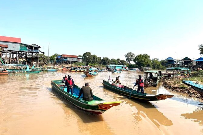 Private Kompong Phluk Floating Village Guided Tour - Comfort, weather, and practical clothing
