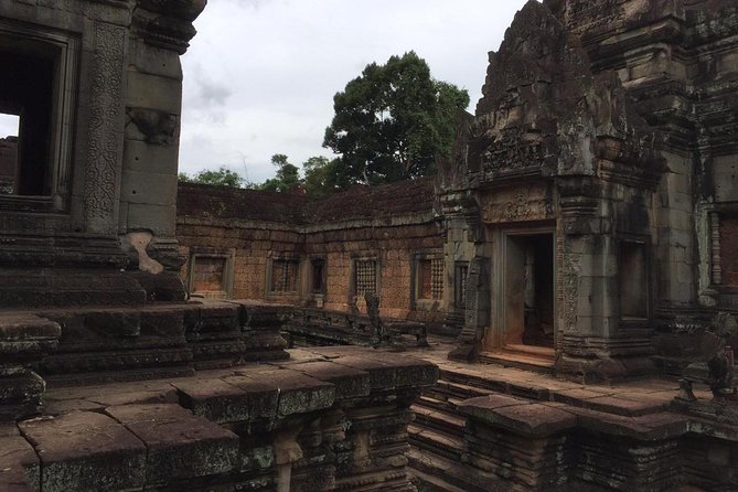 Private One Day to Kbal Spean, Banteay Srei and Banteay Samre - What the private minivan adds to the day