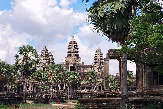 Private One Day Tour with Sunrise at Angkor Wat - A 4:30 a.m. start for Angkor Wat sunrise