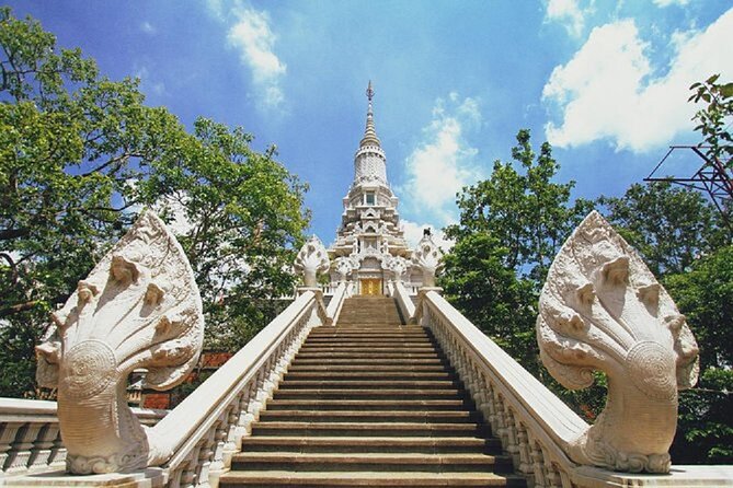 Private Oudong Temples & Phnom Prasith Tour from Phnom Penh - Royal stupas and Cambodia’s former kings