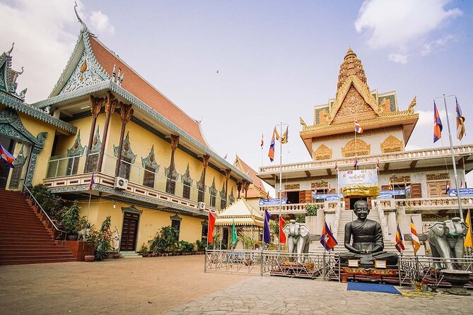 Private Phnom Penh Icons City Tour - A useful introduction to Phnom Penh in eight hours