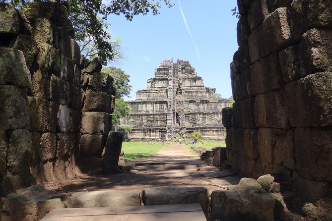 Private Preah Vihear and 2 Temples Guided Tour - What $85 really buys you
