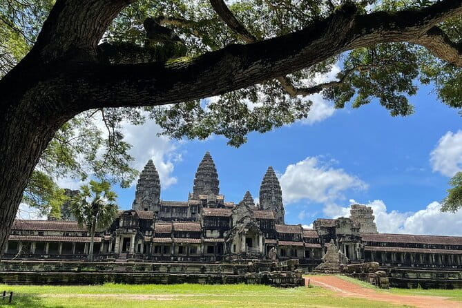 Private Sambor Prei Kuk Temple Tour - Private transport and group size