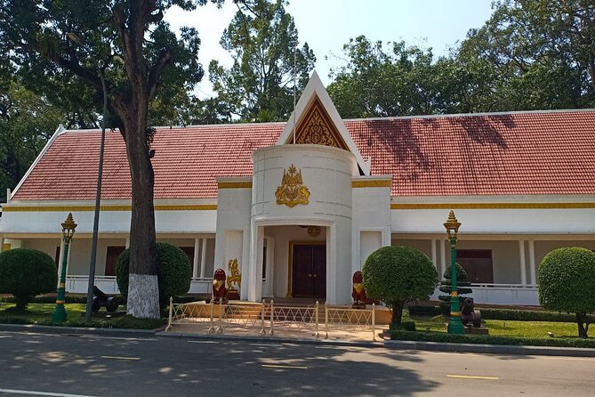Private Siem Reap City Tour - Wat Thmei and the memory of the Khmer Rouge