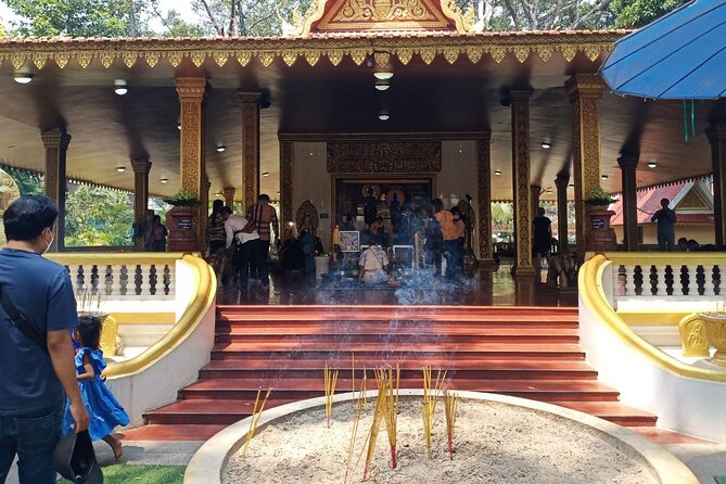 Private Siem Reap City Tour - Preah Ang Chek Preah Ang Chorm Shrine
