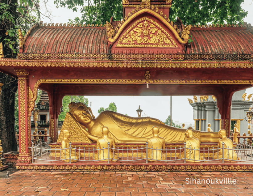 Private Sihanoukville Experience - Tomnub Rolork Fishing Port shows work, not just scenery