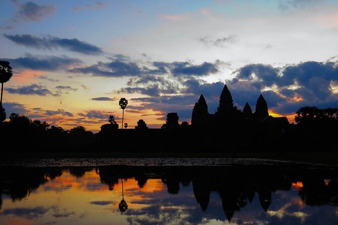 Private Sunrise & Angkor Complex by English Speaking Van Driver - The real cost: $35 plus the Angkor pass
