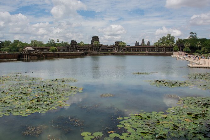 Private Sunrise Angkor Wat Tour with pickup from your hotel - What the private vehicle adds