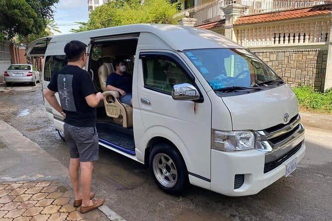 Private Taxi Transfer Siem Reap - Bangkok Car - Minivan - Costs and responsibilities not covered