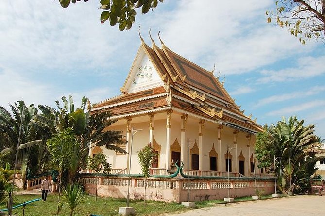 Private Tour: Siem Reap City Tour Full Day - Wat Thmey: remembering the Khmer Rouge period