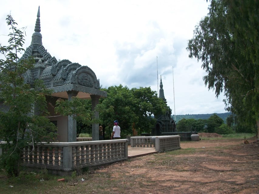 Private Tour to Anlong Veng (Khmer Rouge Stronghold) - A place shaped by conflict and recovery