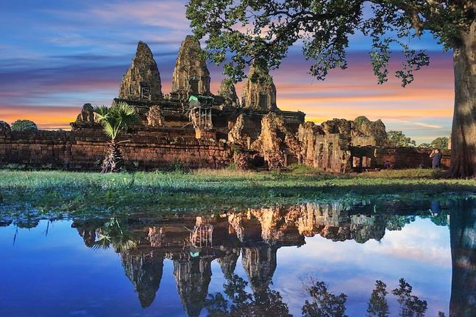 Private Tours Angkor Wat For 2 Days - What the guide and driver add